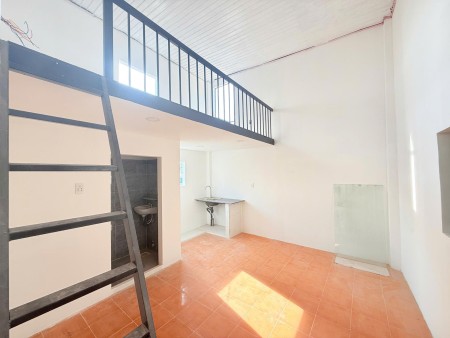 PHÒNG TÁCH BẾP - PHÒNG BAN CÔNG CHỈ 1 PHÒNG NGAY TRUNG MỸ TÂY