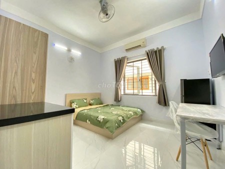 PHÒNG CỬA SỔ ĐỦ NỘI THẤT CÓ THANG MÁY - LÊ VĂN SỸ Q.3