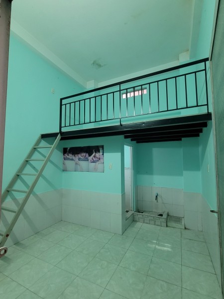 Phòng Trọ 20m2 Có Gác đường 58 Q9 Cách CĐ Kinh Tế Đối Ngoại 500M
