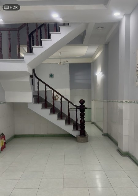 Dư 1 phòng 20m2 trong nhà nguyên căn - không chung chủ -giờ giấc tự do