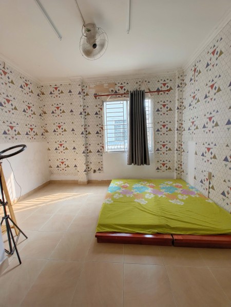 PHÒNG 4 triêu/tháng, bao điện nước.