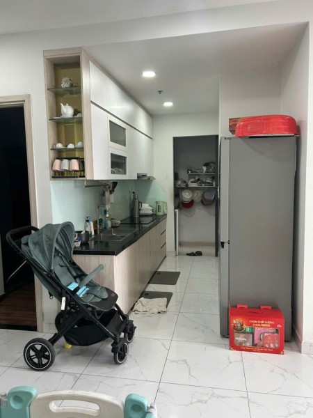 Cho Thuê Căn hộ nội thất cơ bản, Nội khu Vincom Dĩ An