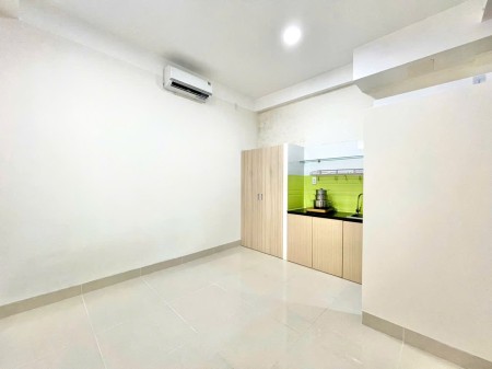 Phòng An Ninh, Thang Máy Ngay NTD Phú Thọ