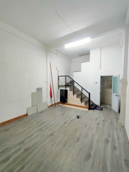 CHO THUÊ NHÀ 2TANG K/OTO NGUYỄN VĂN LINH,HẢI CHÂU TRUNG TÂM ĐÀ NẴNG_7TR