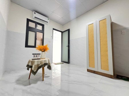 CHO THUÊ PHÒNG SẴN MÁY LẠNH - MỚI XÂY - GIÁ RẺ NGAY VƯỜN LÀI - SÁT ĐH NGUYỄN TẤT THÀNH - CẦU SẮT