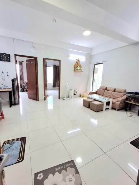 Chung cư Tô Hiến Thành, Quận 10: 97m2, 3p ngủ, căn góc, 15triệu