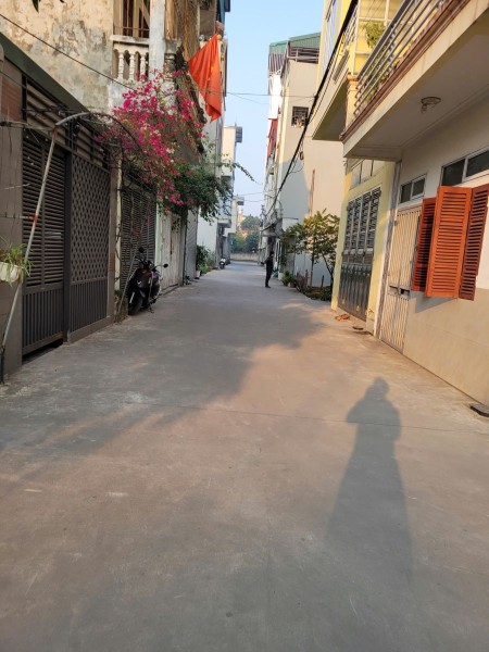 CHÍNH CHỦ CHO THUÊ NHÀ NGUYÊN CĂN 2,5 TẦNG TẠI THÔN 3 - VẠN PHÚC - THANH TRÌ