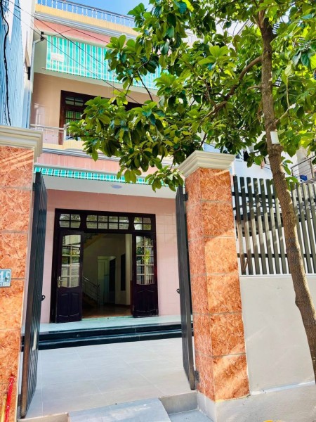 Cho Thuê Nhà 2 Tầngx 125m2 Sân Vườn Mặt Tiền Thanh Hải - Hải Châu-15tr