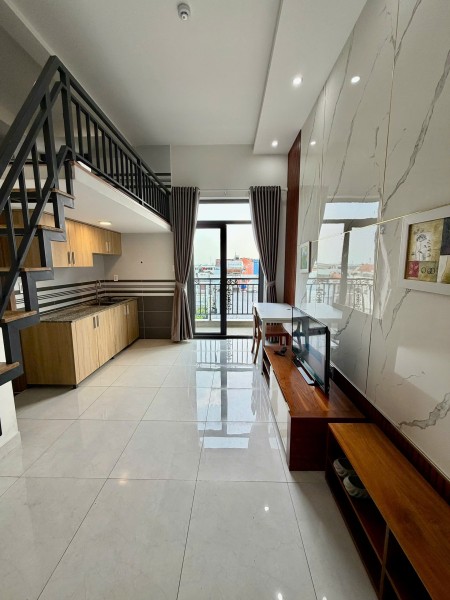 CHDV Ngay Ngã 4 Thủ, Có Bancon Máy Lạnh Full Nội Thất, Sát Bên HUTECH, FPT KCNC