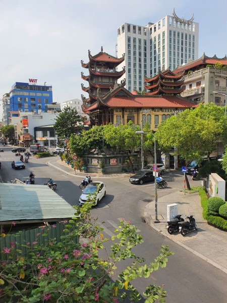 VIEW TRIỆU ĐÔ NGAY PHÚ NHUẬN –BAN CÔNG RIÊNG, BẾP TÁCH BIỆT, CHỈ 6TR CHO CĂN PHÒNG 28M2