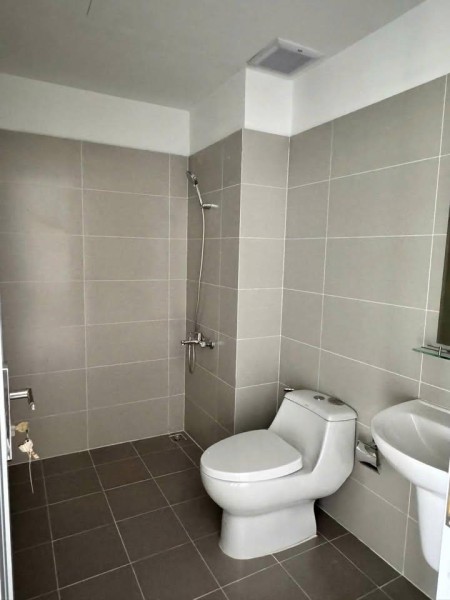 Cho thuê Âu cơ Tower căn 2p ngủ, 2wc, 80m2, chỉ 9tr/th