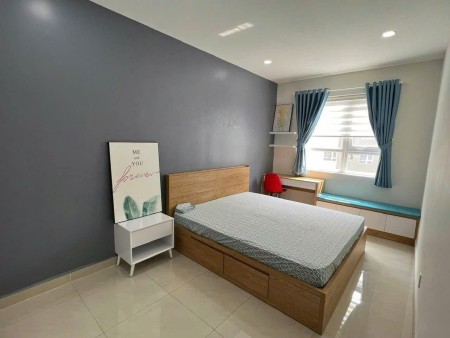 Căn hộ chung cư Ruby 89m2, 2p ngủ, có nội thất giá 10tr