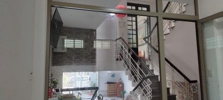 Căn hộ mới độc lập đầy đủ tiện nghi giữa lòng thành phố đi đâu cũng tiện.