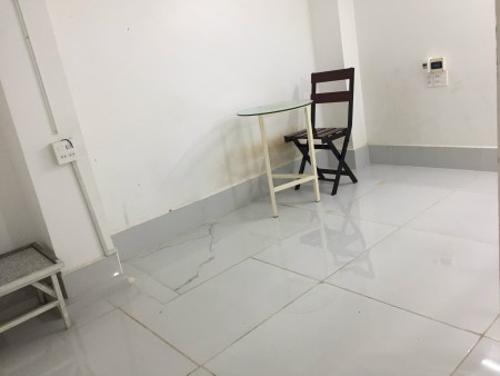 Phòng trọ sạch , mới , an ninh tốt . Cho thuê dài hạn