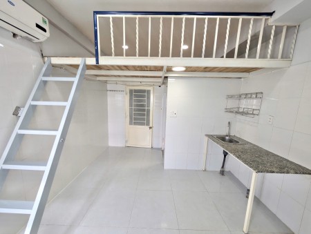 Chính chủ cho thuê, sẵn máy lạnh, cửa sổ cực thoáng | SÁT ĐH CẢNH SÁT ND CS2