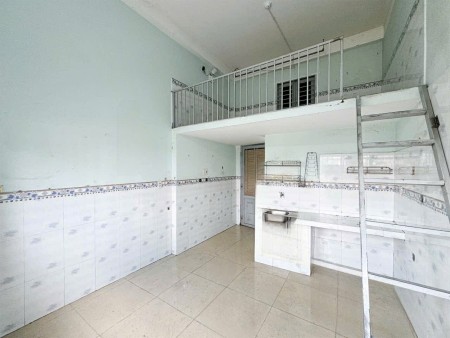 Cho thuê phòng trọ có ban công riêng, gần Kha Vạn Cân – Cầu vượt Linh Xuân