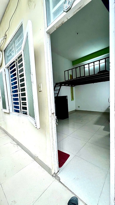 Chính chủ cần cho thuê phòng Gác ban công, phòng góc ban công riêng