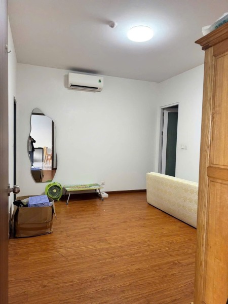 Chung cư Hoa Sen, Lạc Long Quân,Q11: 77m2, 2p ngủ, full NT, 11tr.