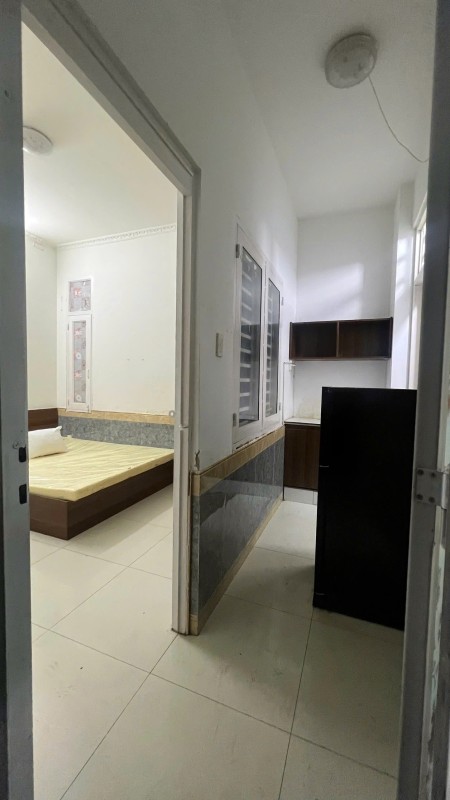 Chính chủ cho thuê phòng full nội thất tách bếp cực rộng giá rẻ 3tr5