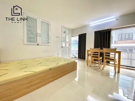 TRỌ BÌNH THẠNH GẦN NGÃ TƯ HÀNG XANH Q3,Q2 STUDIO 32m2 CỬA SỔ SÁNG Ở UNG VĂN KHIÊM - BÌNH THẠNH