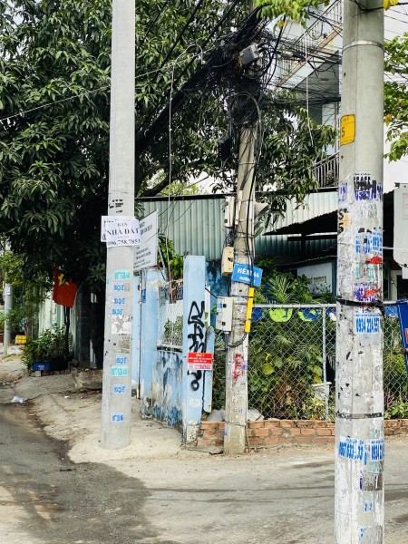 Nhà phố cho thuê, 1 trệt 1 lầu, có chỗ đậu ô tô, full nội thất, vô ở ngay, khu dân trí cao