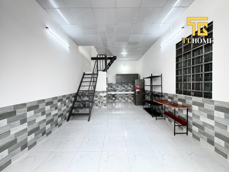 Nhà mặt tiền hẻm đường Hùng Vương lộ oto tới kinh doanh mua bán đỉnh