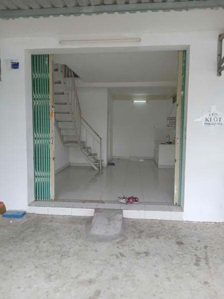 Còn ki ốt rộng, mới đường 33, vhip2a, đối diện cty, thích hợp văn phòng, ở, tạp hóa, tóc.., Vĩnh Tân