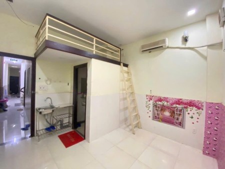 Phòng 18m2-3,2tr gác lửng, máy lạnh, toilet, bếp, thang máy ngay KCX Tân Thuận, Quận 7