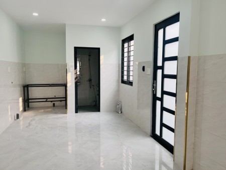 Cho thuê nhà đường Tân Sơn Nhì, P Tân Sơn Nhì, Tân Phú, giá 9tr