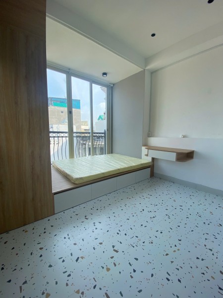 Cho Thuê Phòng Cửa sổ lớn siêu thoáng, tách bếp giá chỉ 5,5 triệu ngay khu Phan Xích Long, Phú Nhuận