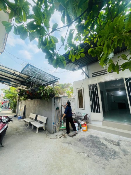 Cho thuê nhà mới nguyên căn 40m2