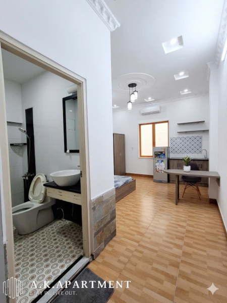 phòng 24m2 cửa sổ trời full nội thất đường nội bộ gần Nguyễn Văn Khối