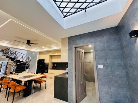 Cho thuê Nhà Nguyên Căn Y Hình HXH Lê Quang Định, P5, 6,2x22m, 125m2. 410m2 sàn- chỉ 55tr/th