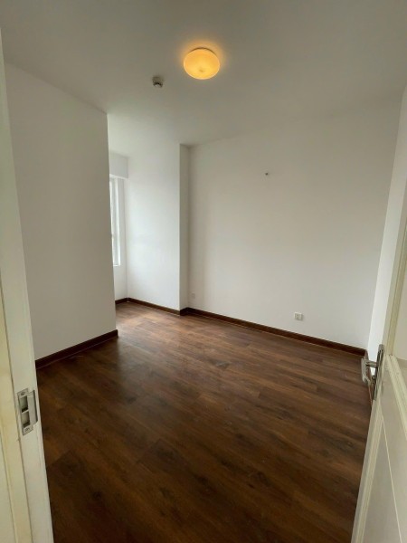 Căn 2p ngủ, 2wc có NTCB-80m2 Chung cư Âu cơ, chỉ 11tr/th