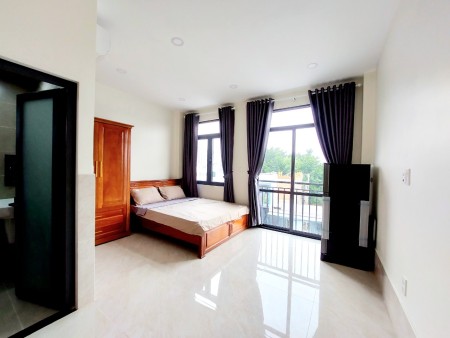 PHÒNG BAN CÔNG MỚI XÂY KHU K300 GẦN BV THỐNG NHẤT