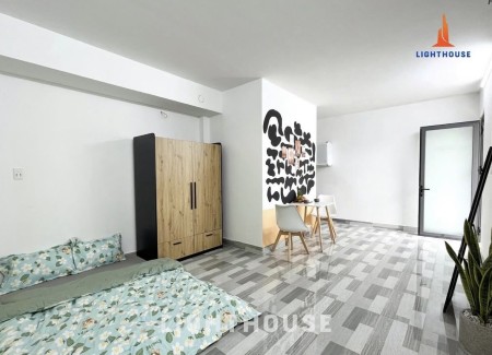 Mình pass phòng đầu tháng 4 có thể dọn vào ở luôn ạ.