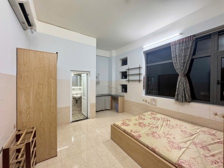 Phòng Bùi Hữu Nghĩa nhà xe rộng - thang máy - bảo vệ 24/7 cạnh Chợ Bà Chiểu - Tân Định Đakao Quận 1