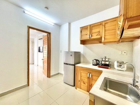 Căn Hộ Ban Công Tách Bếp Ngay Chợ Nguyễn Văn Trỗi