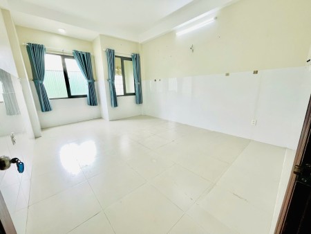 PHÒNG MỚI XÂY CỬA SỔ SIÊU THOÁNG - GẦN CÔNG VIÊN PHẦN MỀM QUANG TRUNG - TÔ KÝ