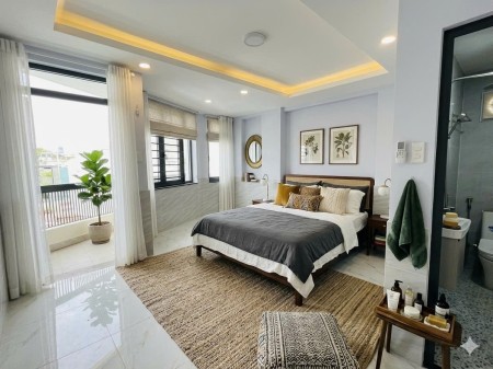 Căn Hộ Mới Ban Công Rộng - Máy Giặt Riêng - An Ninh, Sạch Sẽ - Gần ĐH Văn Lang CS3