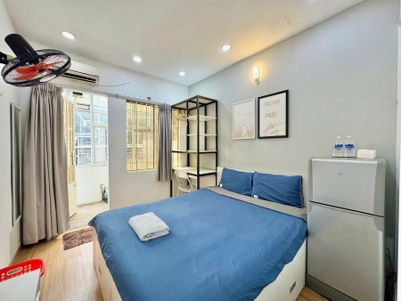 Phòng ban công 15A Lê Thánh Tôn Bến Nghé Quận 1, gần ga Metro Bason, khu phố Nhật Thái Văn Lung