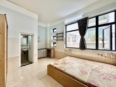 Phòng Bùi Hữu Nghĩa nhà xe rộng - thang máy - bảo vệ 24/7 cạnh Chợ Bà Chiểu - Tân Định Đakao Quận 1