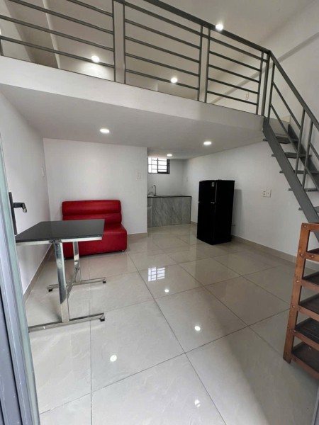 CHÍNH CHỦ CHO THUÊ CĂN HỘ GÁC SIÊU RỘNG TÂN THỚI NHẤT CẦU THAM LƯƠNG Ở NGAY