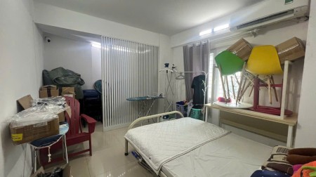 Chung cư Nguyễn Tri Phương, P8, Q5: Căn 2p có nội thất chỉ 9,5tr