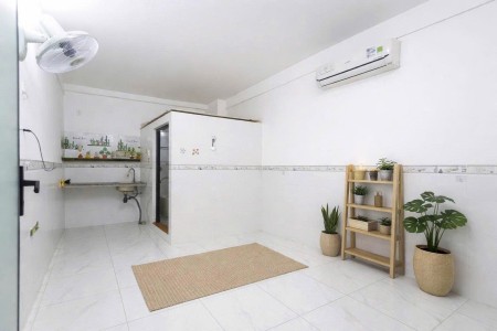 Phòng sạch đẹp 100% - full tiện ích - nhà thang máy an ninh pccc an toàn