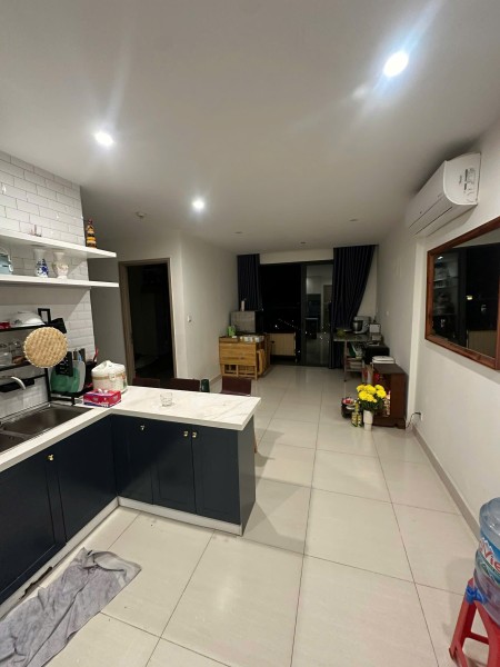 Mẹ về quê còn trống 1 phòng đã có giường nệm nên em sale cho ai cần phòng ở liền được ạ.