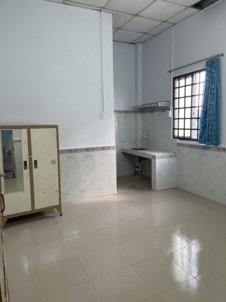 Phòng trọ 1 người ở hẻm 127 Bình Lợi