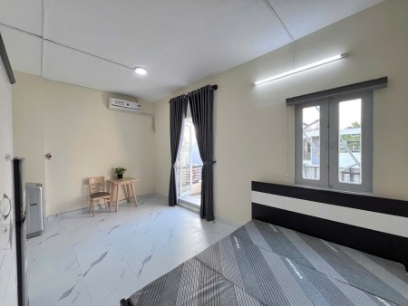 CHO THUÊ CĂN 1PN BAN CÔNG NGAY ĐẢO KIM CƯƠNG QUẬN 2