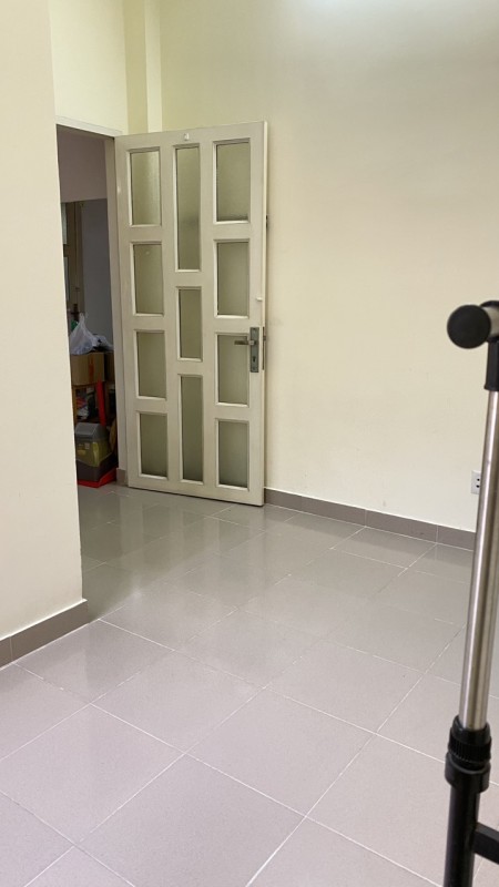 Quận 10, Cho thuê phòng 1ng ở, toilet riêng trong phòng, máy lạnh, thoáng mát, khu an ninh yên tĩnh.