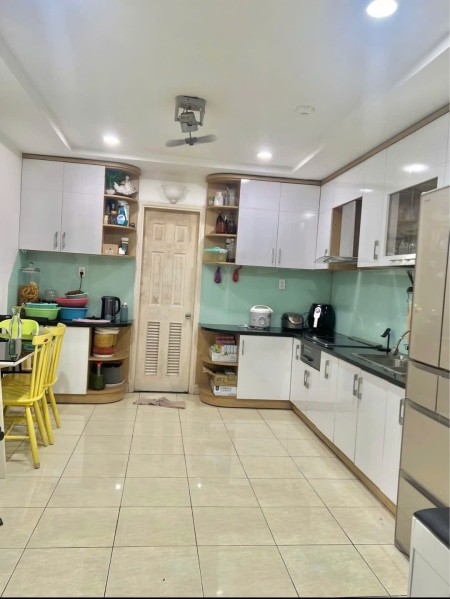 C/c Ngô Tất Tố, Bình Thạnh: 2p ngủ, 70m2, NTCB, 11tr5/th. Cọc 1th.